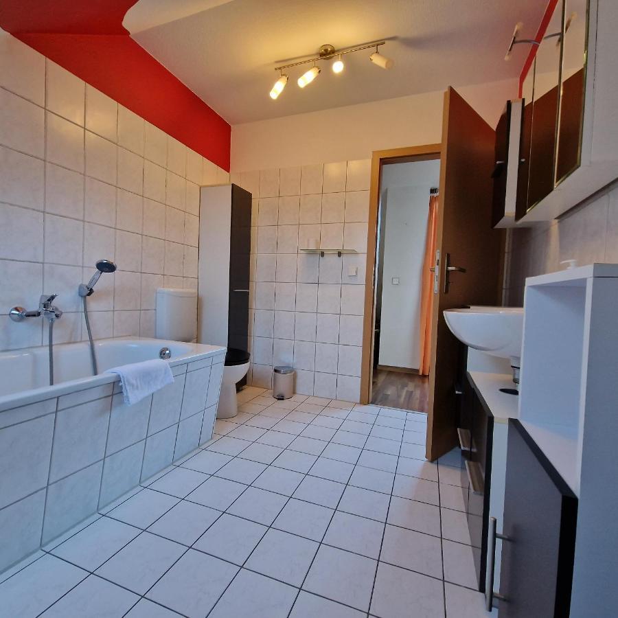 Dm Hotels & Apartments - Apartment Dosborn 5-9 Dingelstadt ภายนอก รูปภาพ